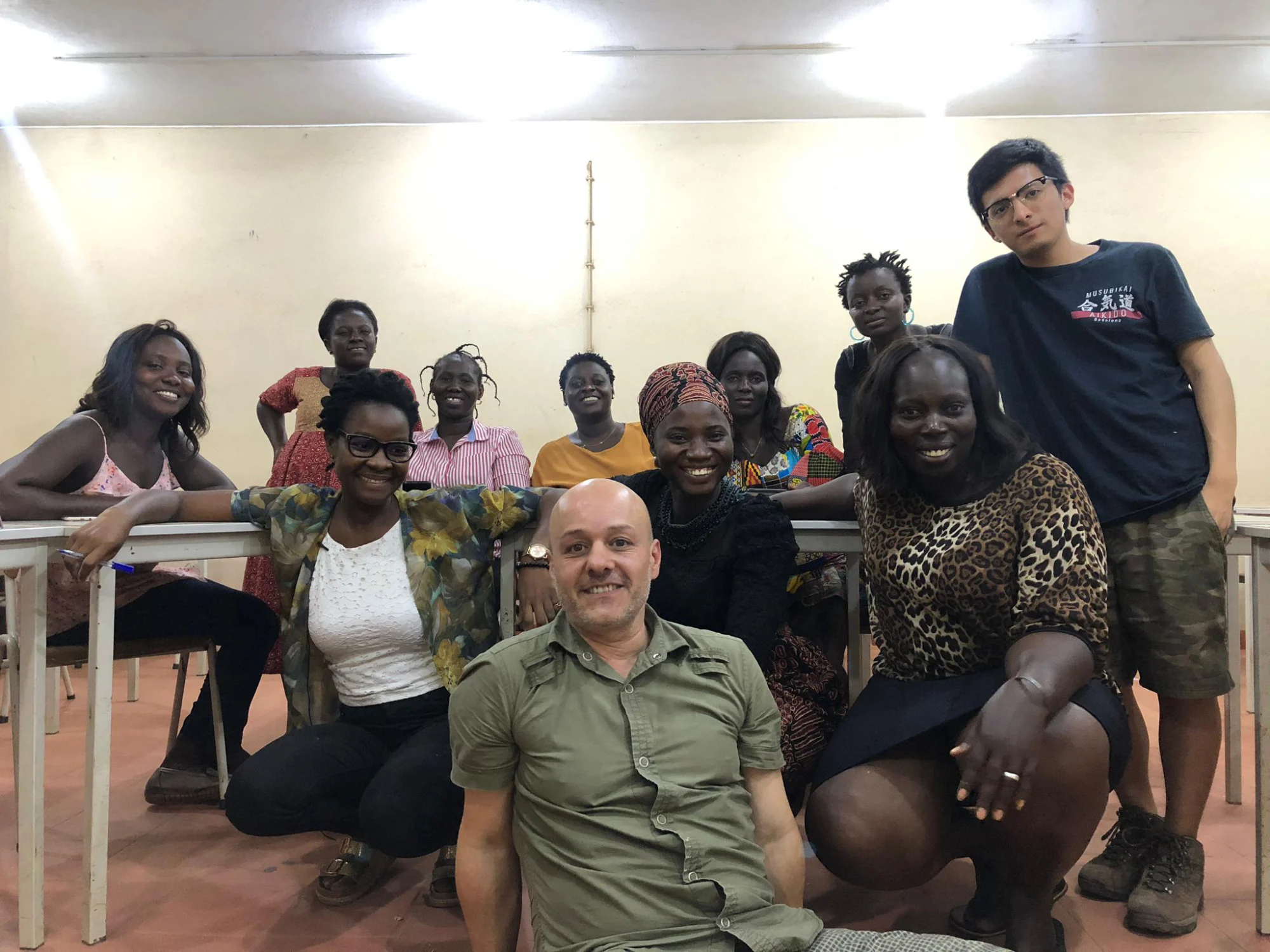 Mujeres participantes del proyecto Mindjeris di Guiné nô lanta durante el rodaje del documental en Bissau
